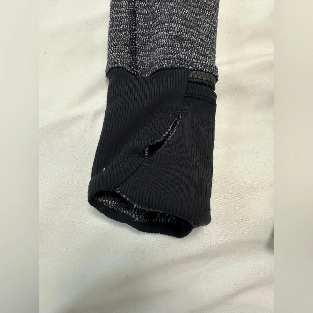 Lululemon Runderful 1/2 Zip - Picture 10 of 11